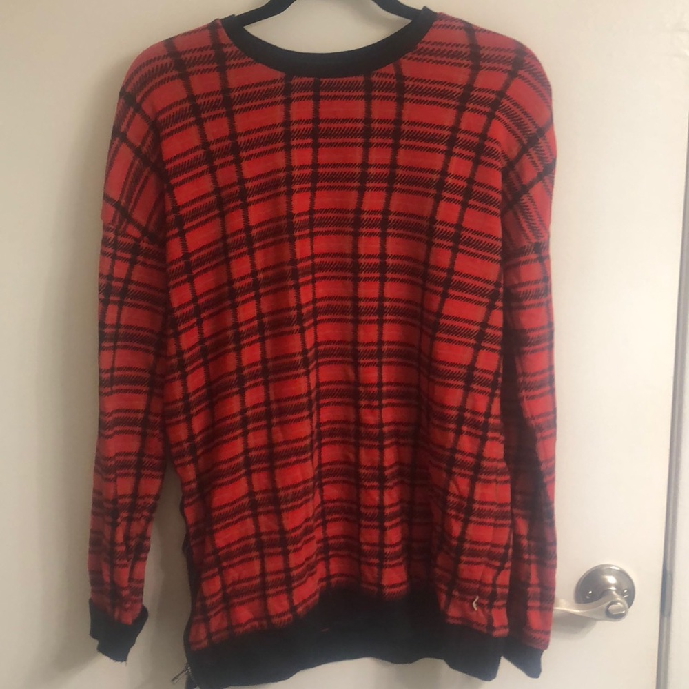 VANS RED & BLACK PLAID PULLOVER